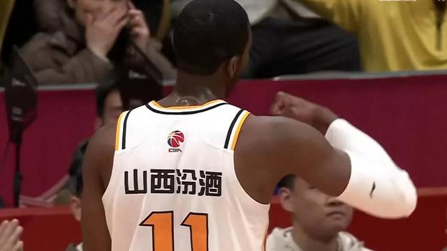 南极球队实现逆袭，成功晋级淘汰赛